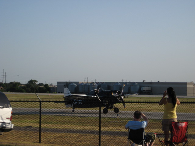 617x456 pixels (80K)